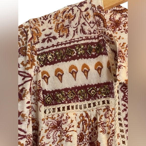 Lucky Brand Boho Floral Flowy Blouse Medium Bohemian Hippie Southwestern Tassels - Picture 3 of 10
